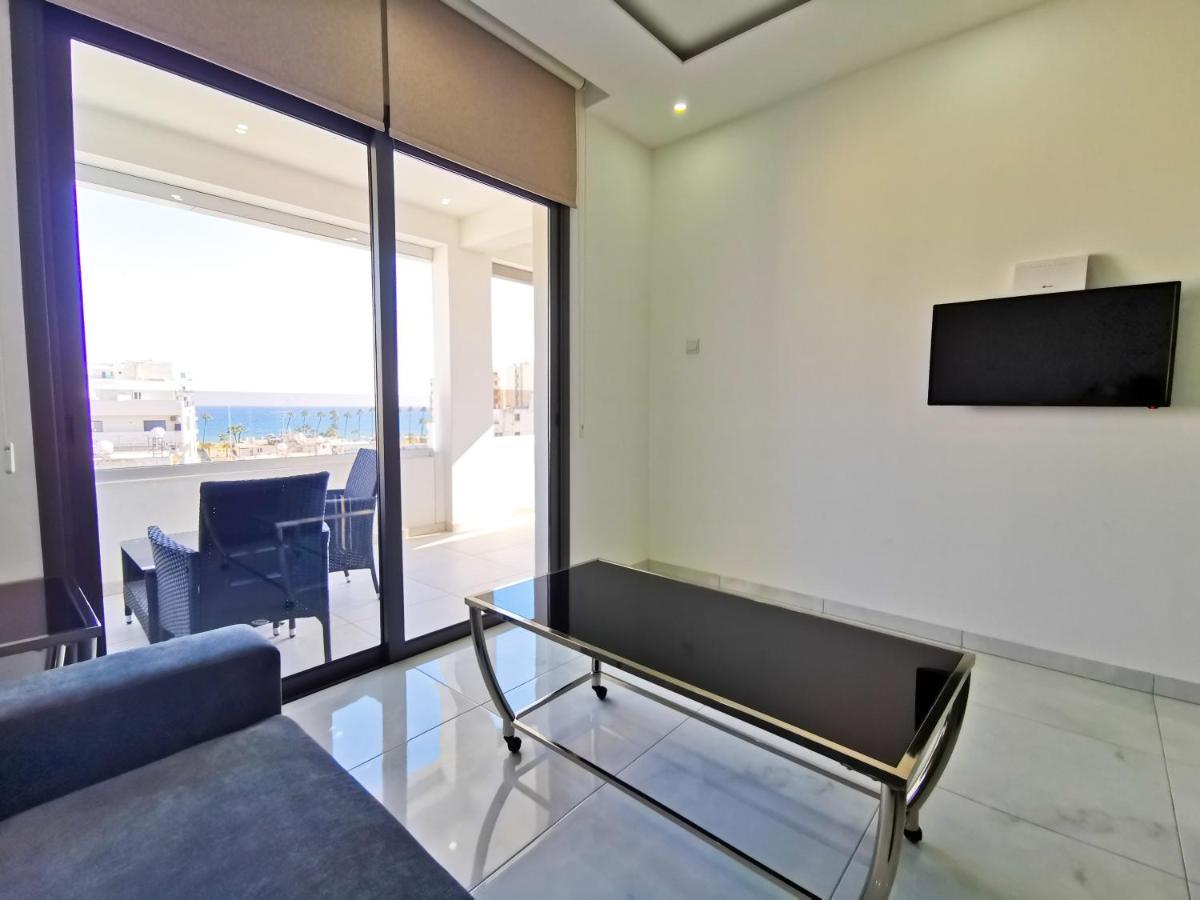 Sunny Daze Seaview Apartment Larnaca Exterior photo